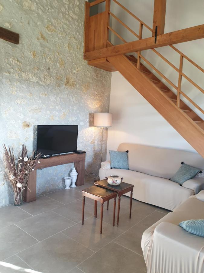 Gite La Halippe Caussens Exterior foto